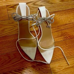 Miss Lola White Heels